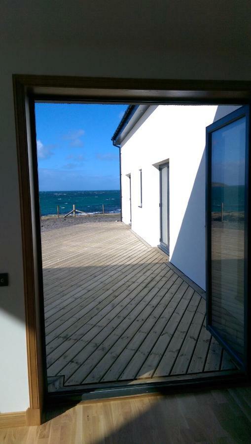 An Taigh Mor Bed & Breakfast Eriskay Екстериор снимка