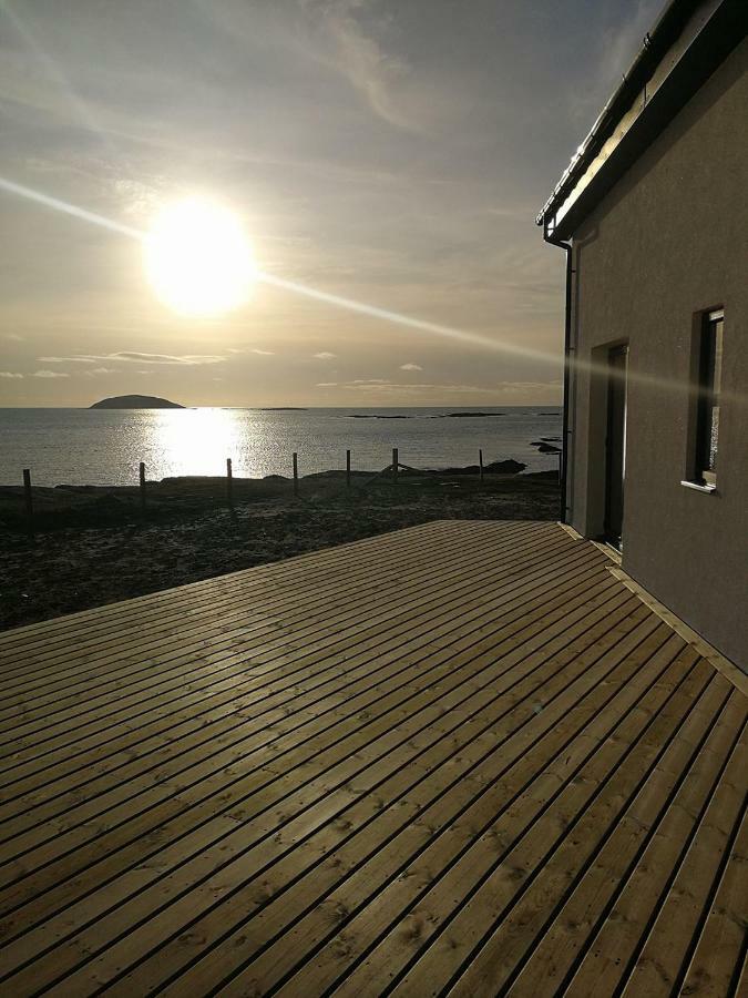 An Taigh Mor Bed & Breakfast Eriskay Екстериор снимка